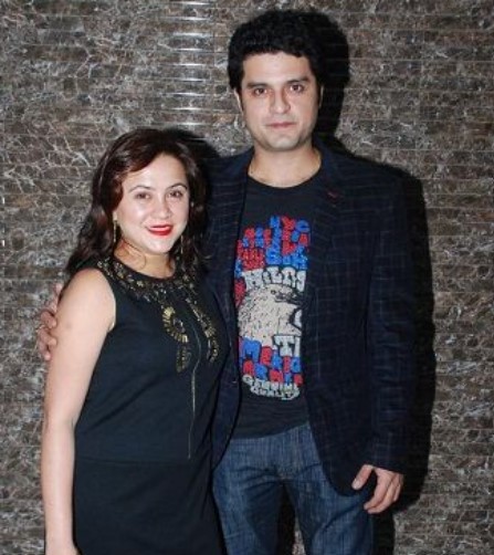 Ritu Vasishtha with her husband Harsh Vasishth