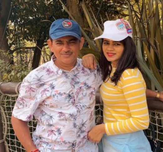 Soundariya Nanjundan with her dad