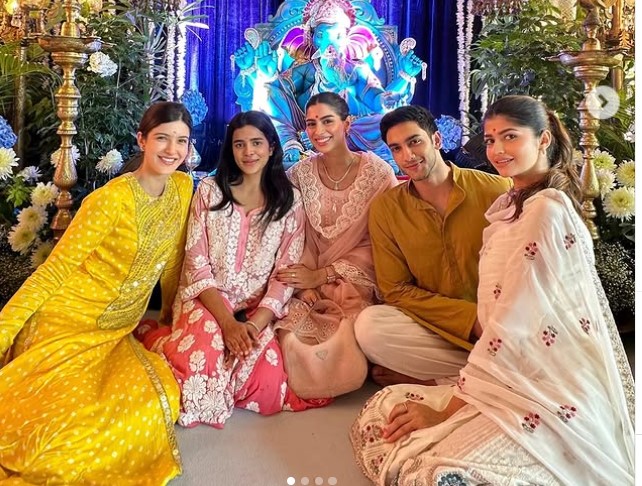 Anjini Dhawan with her friends