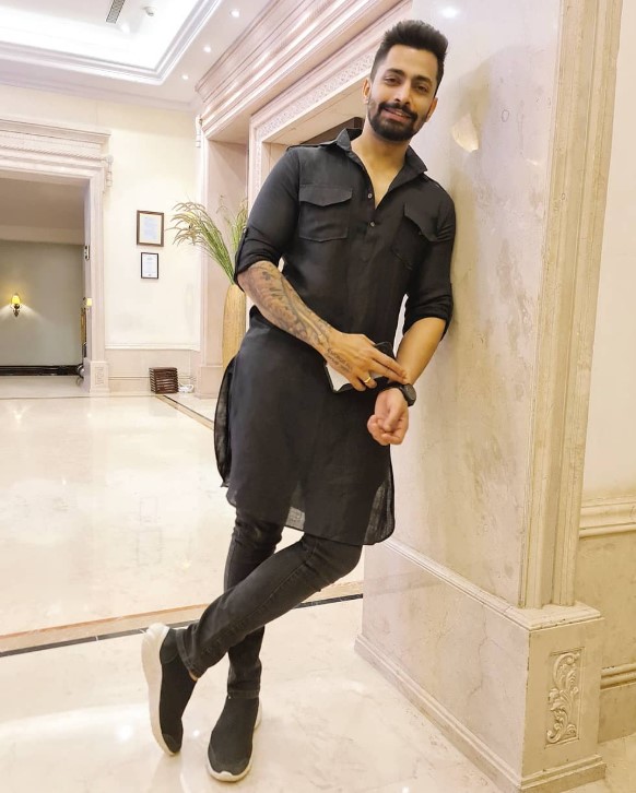 Anurag Panda height