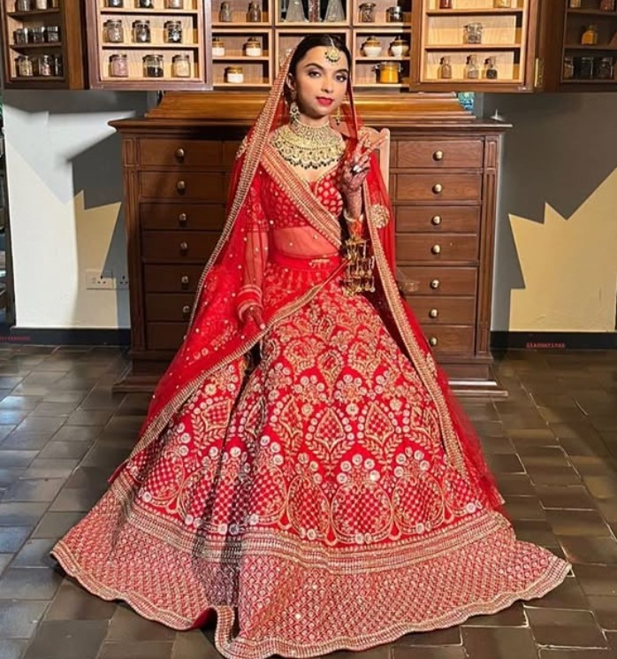 Ishita Advani height