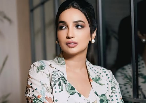 Kanika Dhillon