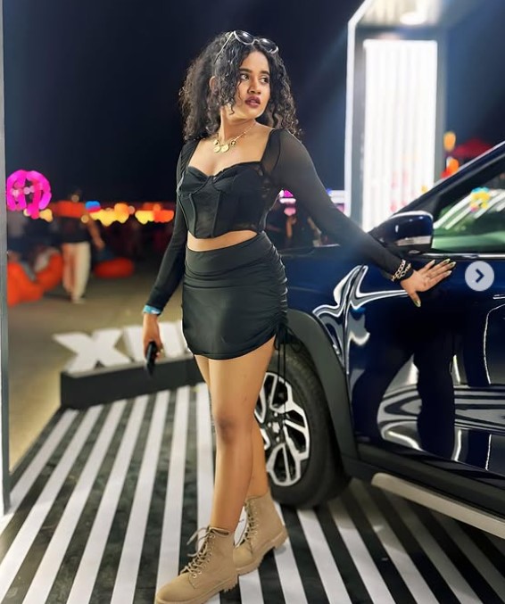 Kirrak Seetha net worth