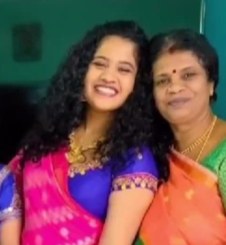 Kirrak Seetha with her mom