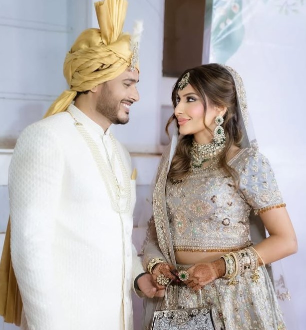 Mohammad Wazid and his wife Sana Sultan’s wedding image