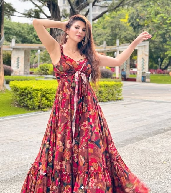 Priyanka Tyagi height