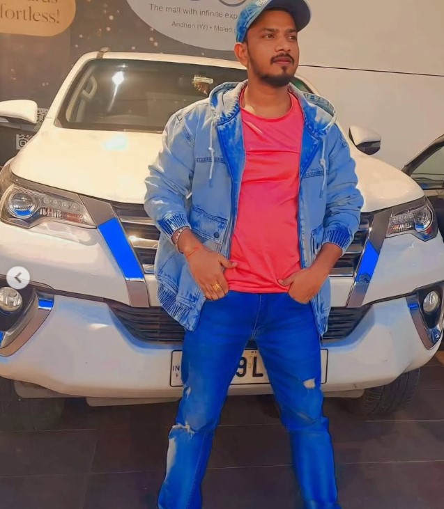 Raaz Rajpoot Gangaura net worth