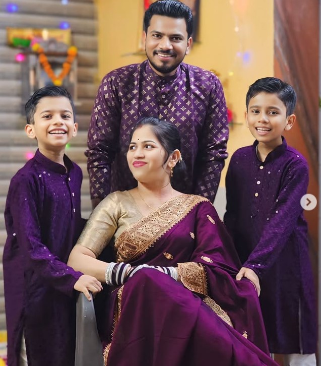 Raaz Rajpoot Gangaura with his wife and kids