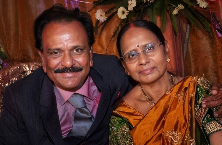 Vijay Khare with his wife