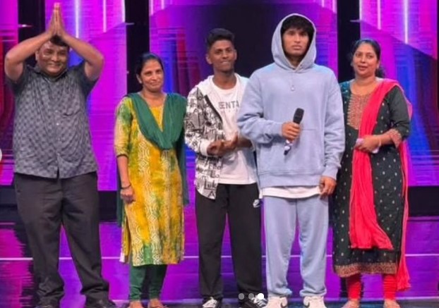 Yash Dandge with his family