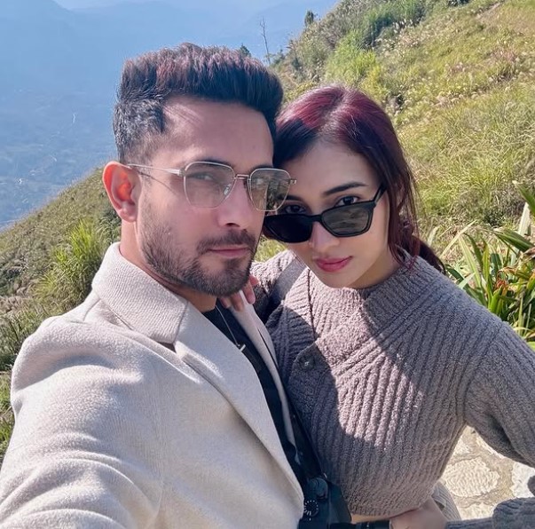 Zuchobeni Tungoe with her husband