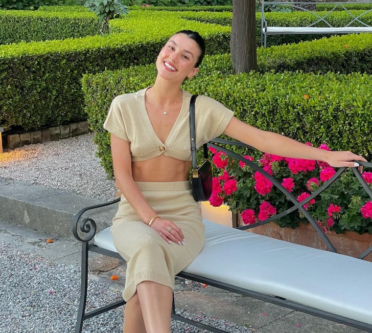 Brooke Sansone net worth