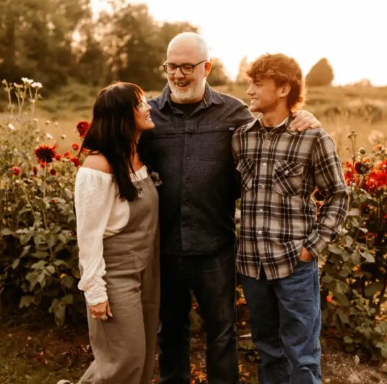 Lyndsay Lamb with her husband and son