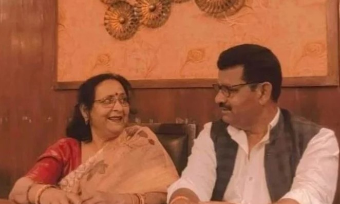 Prachi Parashar's parents
