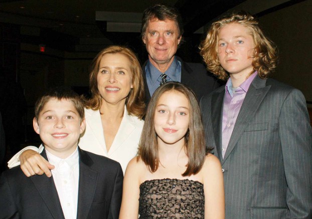 Richard M. Cohen with his wife Meredith Vieira and kids