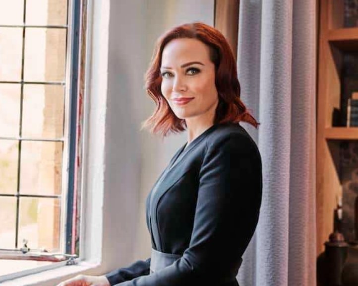 Alicia Malone bio