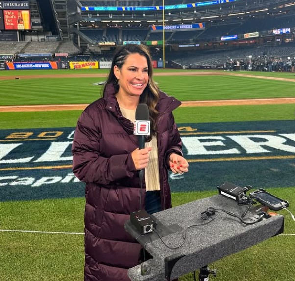 Jessica Mendoza career