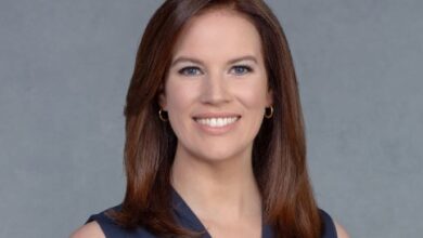 Kelly Evans