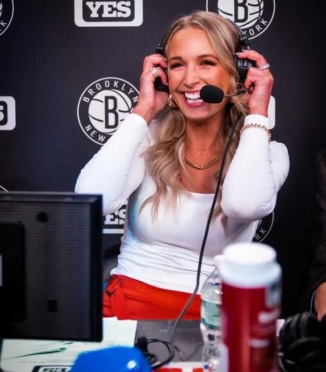 Sarah Kustok wiki