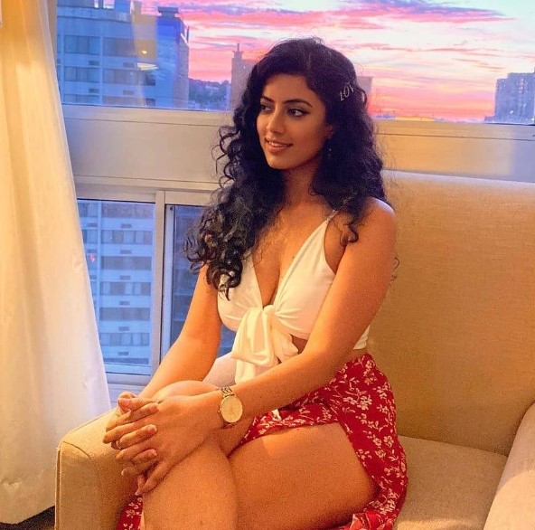 Aditi Karnawat bio
