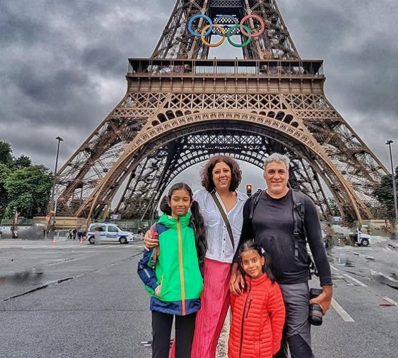 Bahar Dutt with her family