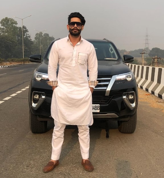 Jaggi Kharoud height