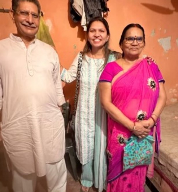 Kabita Singh with her parents