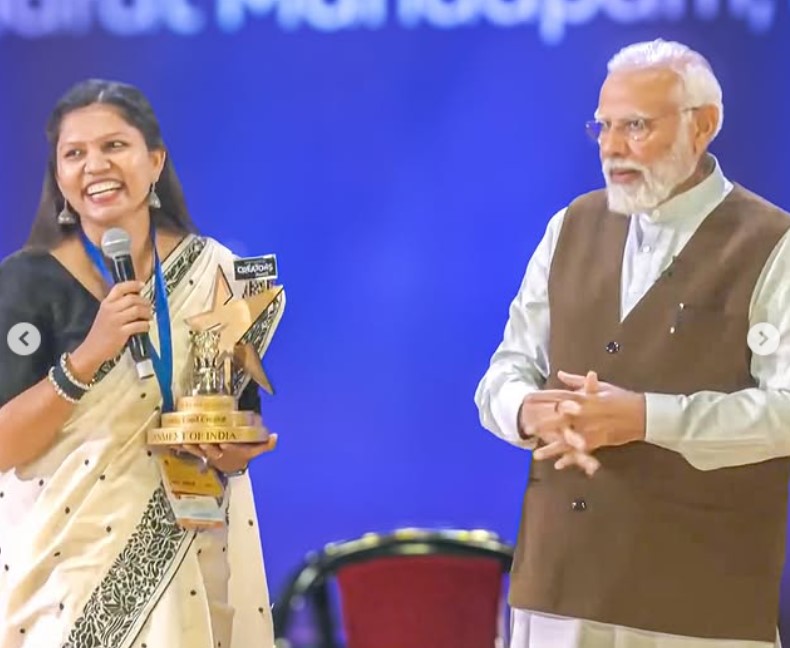 Kabita Singh won Best Food Creator Award from Narendra Modi (2024)