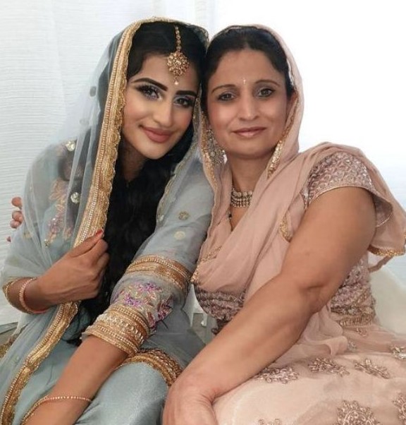 Kaur Beauty with her mom