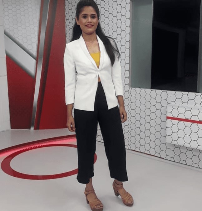 Smarika Thakre height
