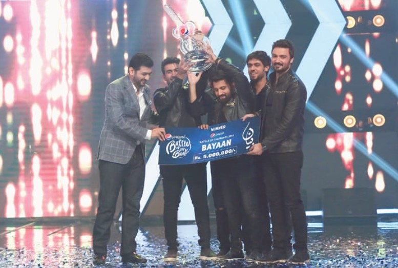 The Pepsi Battle of the Bands winning band Bayaan with the trophy and cash prize