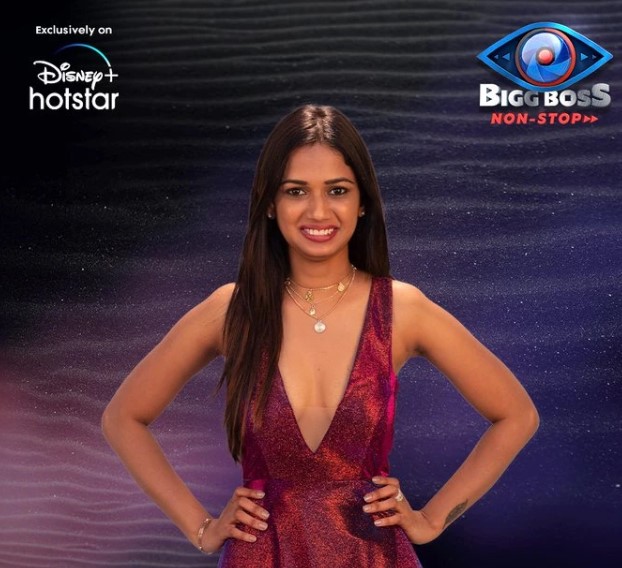 Ariyana Glory Bigg Boss
