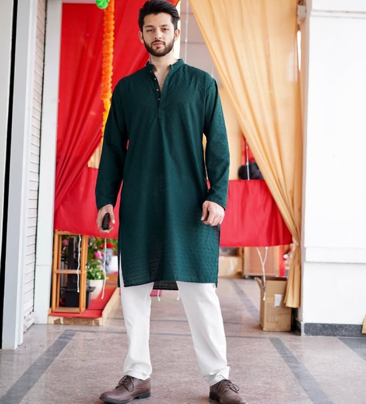 Dhruv Malik height