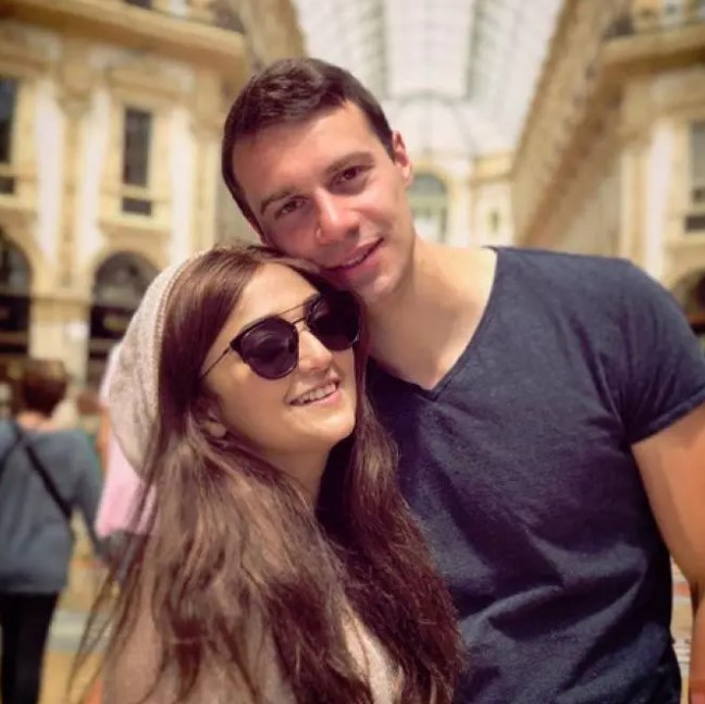 Maik Richter and his wife Monali Thakur