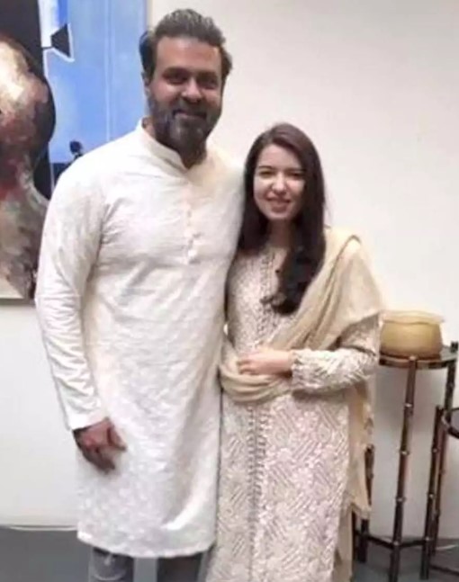 Sasha Ramchandani and her husband