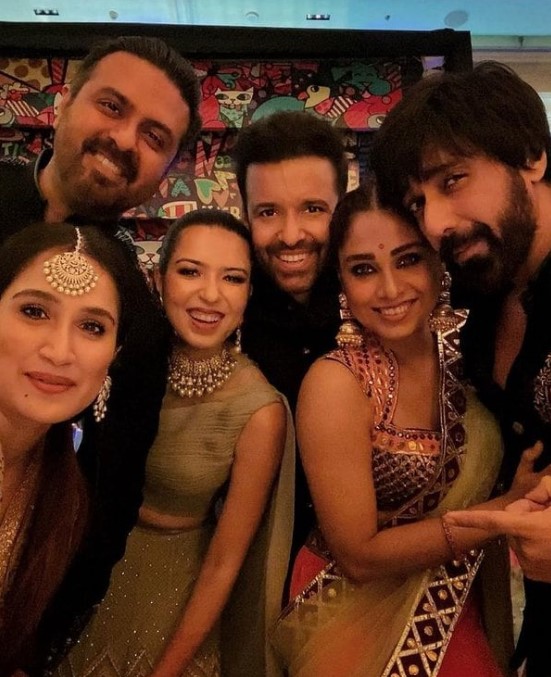 Sasha Ramchandani with her husband and friends
