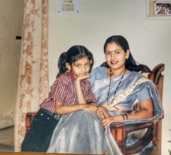 Shivangi Khedkar's childhood image with her mom