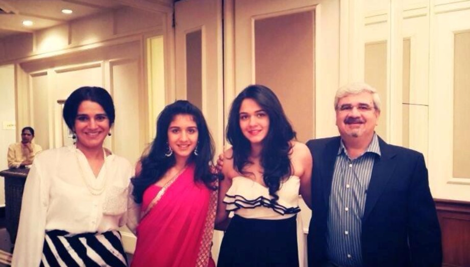 Anjali Merchant with her parents and sister