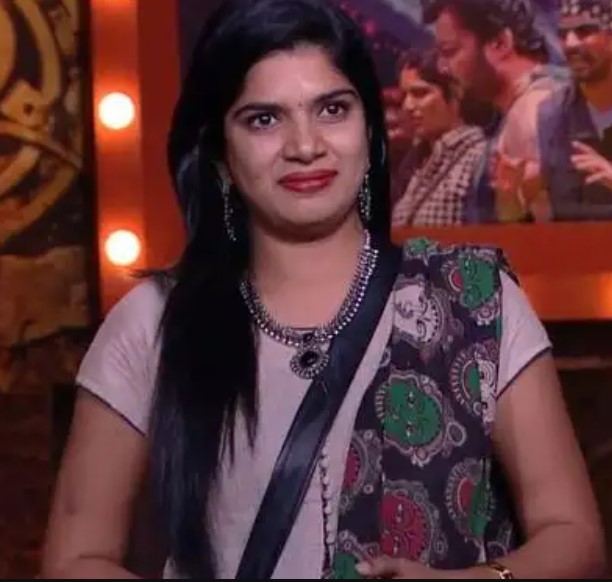 Deepti Nallamothu in Bigg Boss Telugu Season 2
