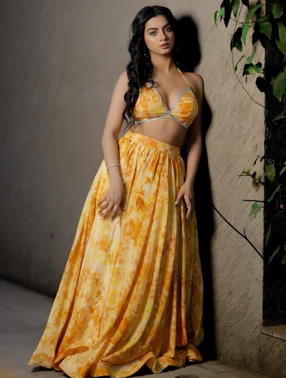 Garvita Sadhwani height