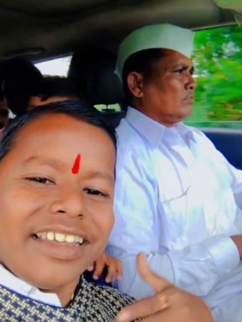 Ghanshyam Darode with his father
