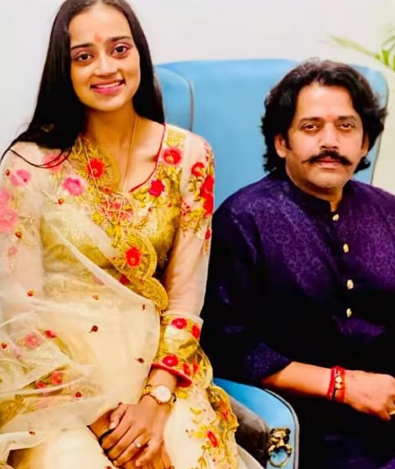 Ishita Shukla with her dad
