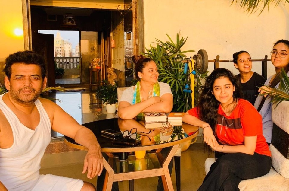 Ishita Shukla with her family