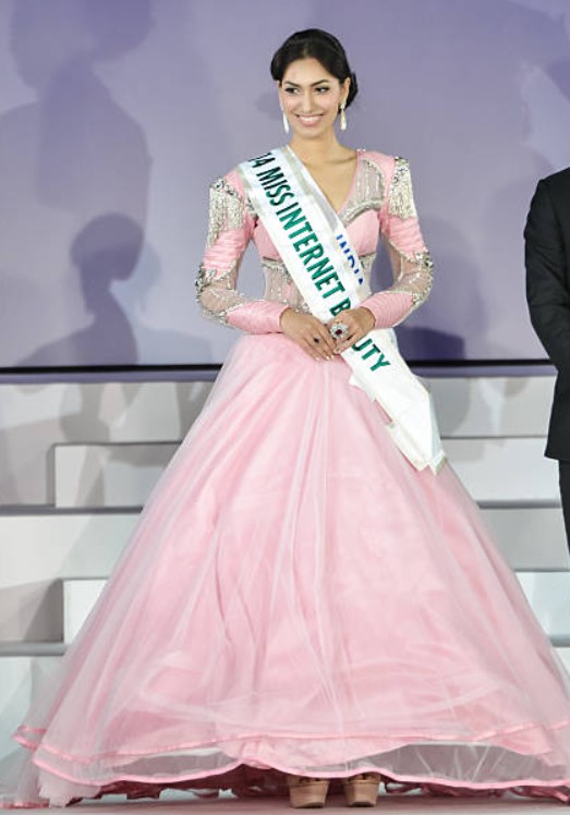 Miss India Jhataleka Malhotra poses after winning Miss Internet Beauty