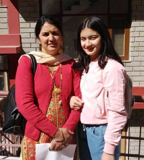 Pratibha Ranta with her mother