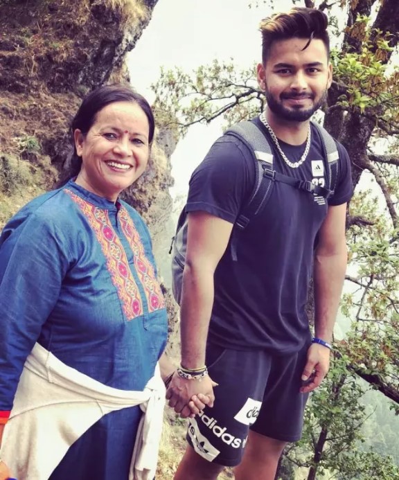 Rajender Pant's wife and son