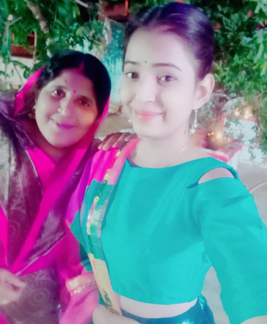 Sarika Bahroliya with her mother