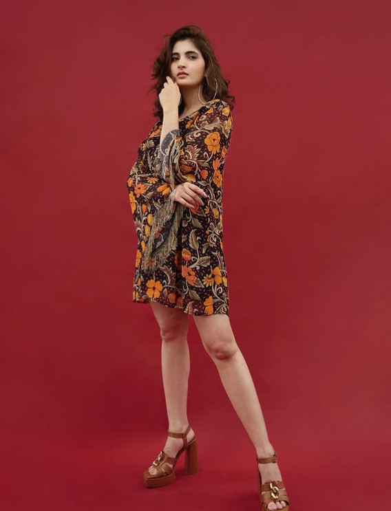 Shivani Raghuvanshi height