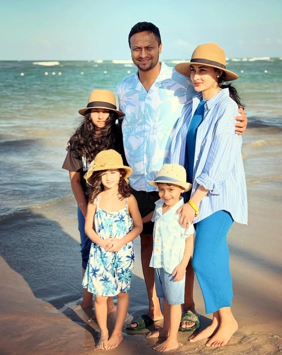 Umme Ahmed Shishir with her husband and kids