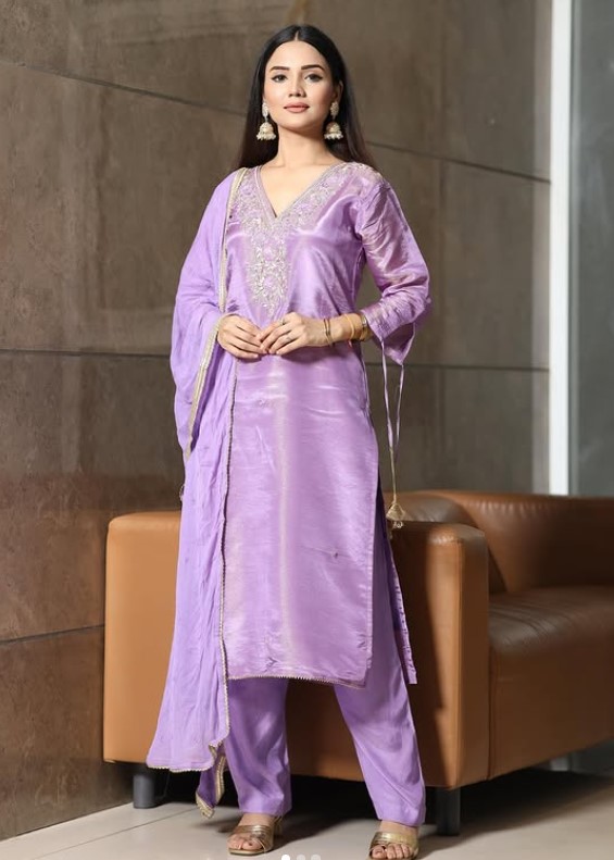 Ashna Kishore height